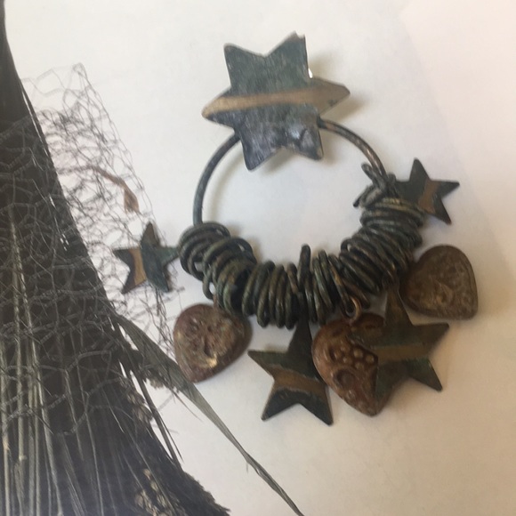 Beautiful hand made natural brass earrings - Picture 2 of 6